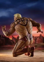Attack on Titan Pop Up Parade Reiner Braun Armored Titan Ver - Imagen 4