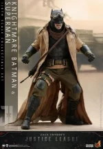 Zack Snyder Justice League TMS038 Batman Knightmare and Superman Black Suit 1/6 - Imagen 22