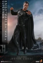 Zack Snyder Justice League TMS038 Batman Knightmare and Superman Black Suit 1/6 - Imagen 14
