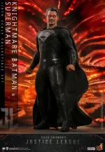 Zack Snyder Justice League TMS038 Batman Knightmare and Superman Black Suit 1/6 - Imagen 5