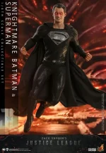 Zack Snyder Justice League TMS038 Batman Knightmare and Superman Black Suit 1/6 - Imagen 4