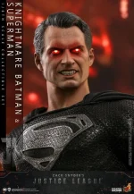 Zack Snyder Justice League TMS038 Batman Knightmare and Superman Black Suit 1/6 - Imagen 3