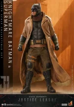 Zack Snyder Justice League TMS038 Batman Knightmare and Superman Black Suit 1/6 - Imagen 27