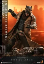 Zack Snyder Justice League TMS038 Batman Knightmare and Superman Black Suit 1/6 - Imagen 25