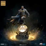 Batman on Bat Signal CCXP Exclusive Limited Edition Statue - Imagen 2