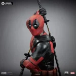 Deadpool y Wolverine Legacy Replica Deadpool 1/4 Scale Limited Edition Statue - Imagen 5