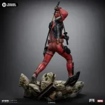 Deadpool y Wolverine Legacy Replica Deadpool 1/4 Scale Limited Edition Statue - Imagen 11