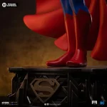 DC Comics Trinity Legacy Replica Superman Limited Edition 1/4 Scale Statue - Imagen 6