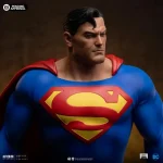 DC Comics Trinity Legacy Replica Superman Limited Edition 1/4 Scale Statue - Imagen 4