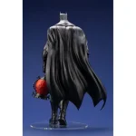 Batman Last Knight on Earth ArtFX Batman Statue - Imagen 9