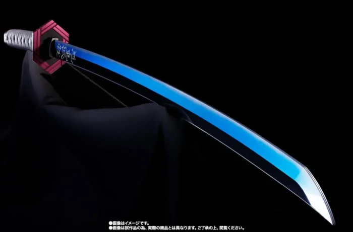 Demon Slayer Kimetsu no Yaiba Proplica Giyu Tomioka Nichirin Sword - Imagen 7