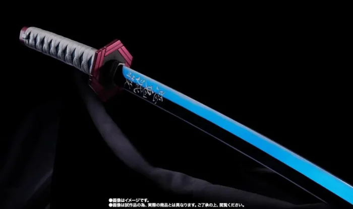 Demon Slayer Kimetsu no Yaiba Proplica Giyu Tomioka Nichirin Sword - Imagen 6