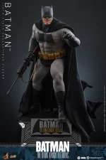 The Dark Knight Returns CMS024 Batman 1/6th Scale - Imagen 18