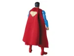 Hush MAFEX No 117 Superman Action Figure - Imagen 8