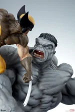Marvel Grey Hulk vs Wolverine Maquette - Imagen 12