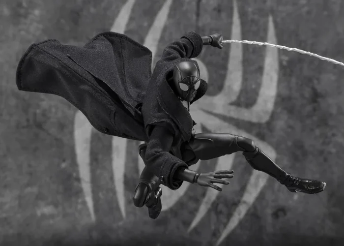 Across the Spider Verse SH Figuarts Spider Man Noir and Spider Ham Action Figure Set - Imagen 6