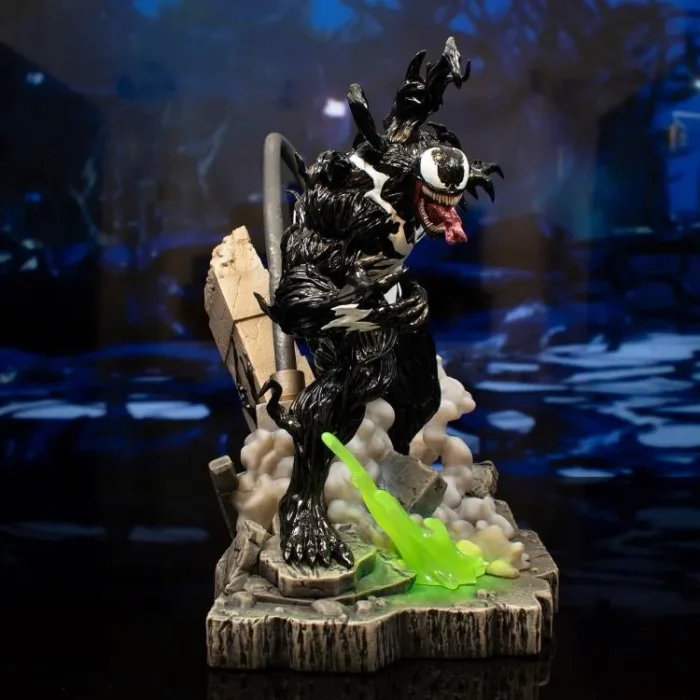 Marvels Spider Man 2 Gallery Venom Diorama - Imagen 8