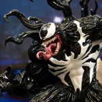 Marvels Spider Man 2 Gallery Venom Diorama - Imagen 4