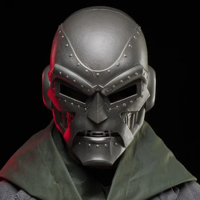 Marvel Legends Doctor Doom Mascara con Capucha - Imagen 6