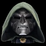 Marvel Legends Doctor Doom Mascara con Capucha
