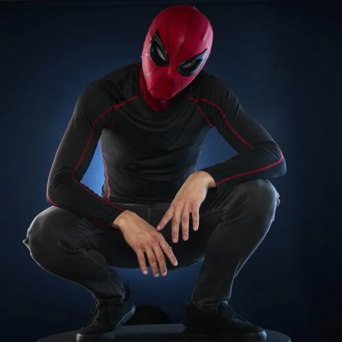 Spider Man Homecoming Marvel Legends Spider Man 1/1 Scale Wearable Electronic Expressive Mask - Imagen 17