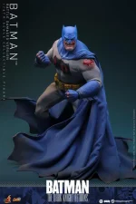 Batman The Dark Knight Returns Batman Battle Damaged Version 1/6 - Imagen 8
