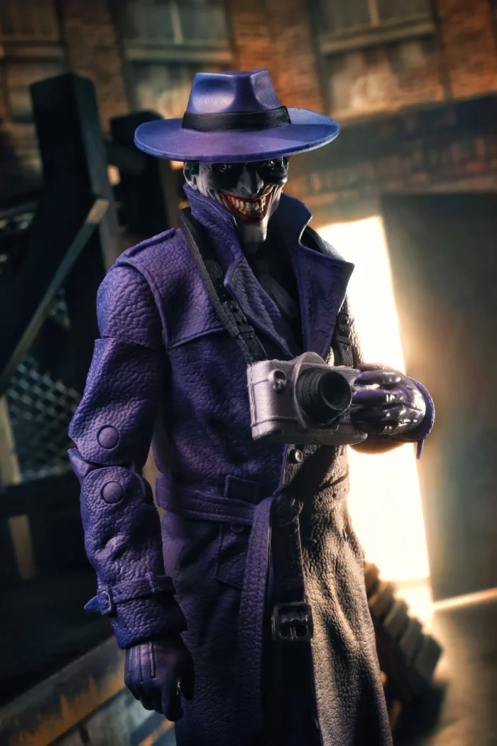Batman Three Jokers DC Multiverse McFarlane Vault Collection The Joker The Comedian - Imagen 5