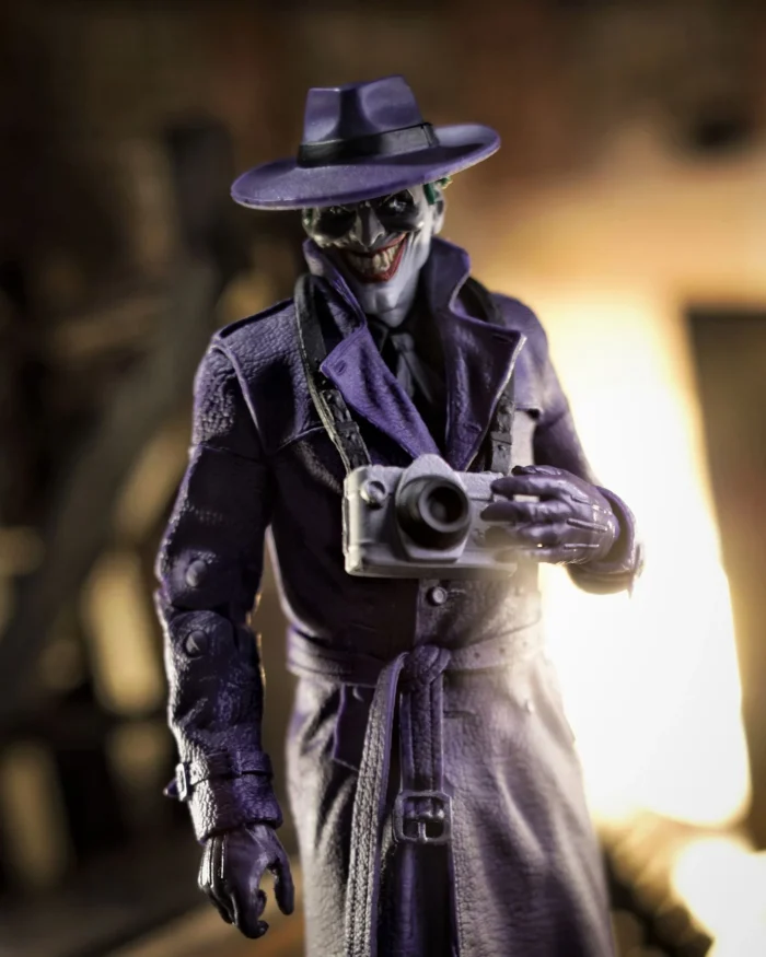Batman Three Jokers DC Multiverse McFarlane Vault Collection The Joker The Comedian - Imagen 6