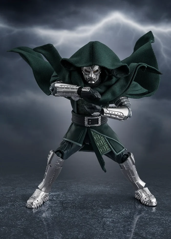 Avengers Doomsday SH Figuarts Doctor Doom - Imagen 4